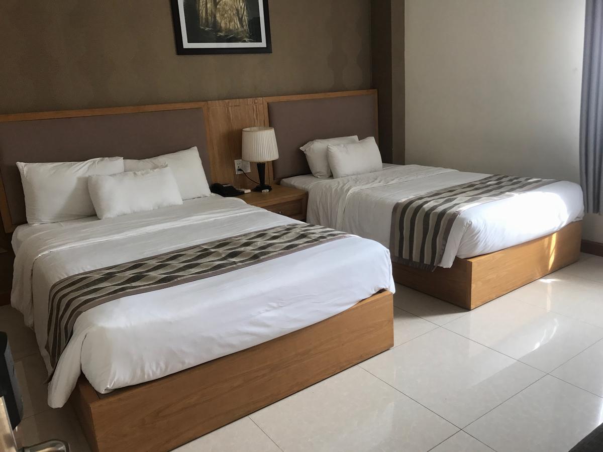 Elegant Hotel Pleiku Exterior foto